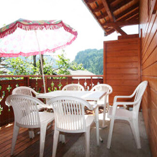 Chalet Echo des Montagnes, Terrace during summer